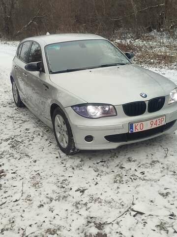 Серый БМВ 1 Серия, объемом двигателя 1.6 л и пробегом 236 тыс. км за 7000 $, фото 1 на Automoto.ua