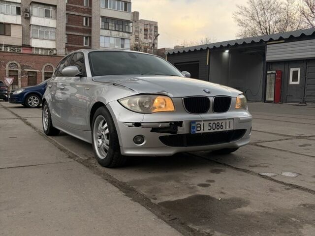 Серый БМВ 1 Серия, объемом двигателя 2 л и пробегом 290 тыс. км за 4800 $, фото 1 на Automoto.ua