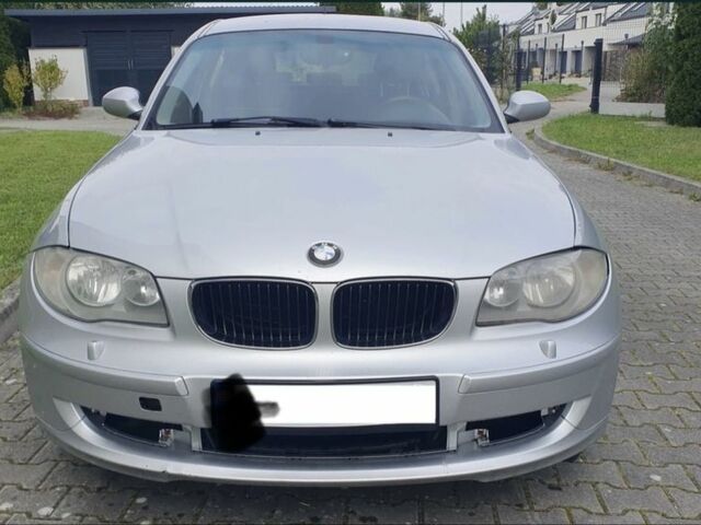 Серый БМВ 1 Серия, объемом двигателя 2 л и пробегом 300 тыс. км за 2050 $, фото 1 на Automoto.ua