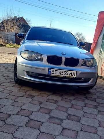 Серый БМВ 1 Серия, объемом двигателя 1.6 л и пробегом 250 тыс. км за 5000 $, фото 1 на Automoto.ua