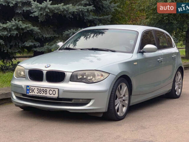 Серый БМВ 1 Серия, объемом двигателя 2 л и пробегом 240 тыс. км за 6800 $, фото 1 на Automoto.ua
