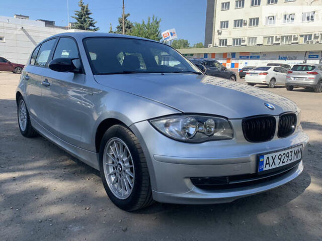 Серый БМВ 1 Серия, объемом двигателя 2 л и пробегом 148 тыс. км за 8500 $, фото 1 на Automoto.ua