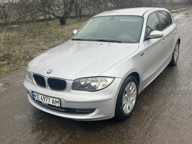 Серый БМВ 1 Серия, объемом двигателя 1.6 л и пробегом 180 тыс. км за 5000 $, фото 1 на Automoto.ua