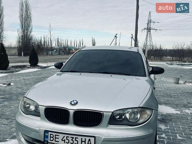 Серый БМВ 1 Серия, объемом двигателя 1.6 л и пробегом 250 тыс. км за 4500 $, фото 1 на Automoto.ua
