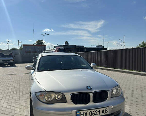 Серый БМВ 1 Серия, объемом двигателя 1.6 л и пробегом 209 тыс. км за 6200 $, фото 1 на Automoto.ua