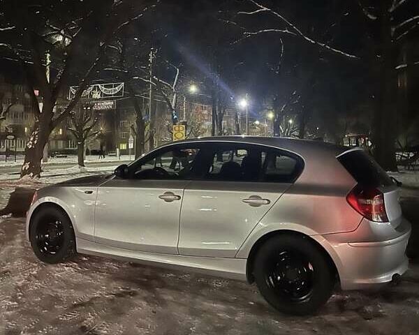 Серый БМВ 1 Серия, объемом двигателя 2.01 л и пробегом 240 тыс. км за 9300 $, фото 1 на Automoto.ua