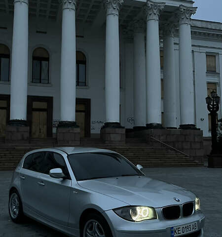 Серый БМВ 1 Серия, объемом двигателя 2 л и пробегом 309 тыс. км за 6799 $, фото 1 на Automoto.ua