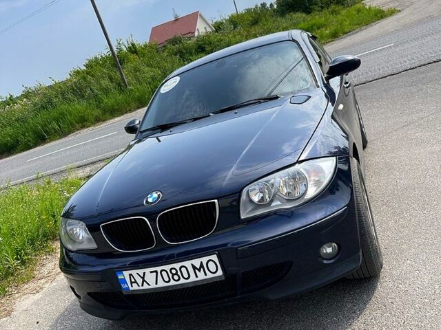 БМВ 1 Серия 2005 в Харькове на Automoto.ua Синий БМВ 1 Серия, объемом двигателя 2 л и пробегом 246 тыс. км за 8300 $, фото 1 на Automoto.ua