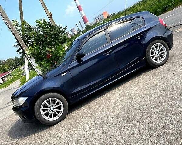 БМВ 1 Серия 2005 в Харькове на Automoto.ua Синий БМВ 1 Серия, объемом двигателя 2 л и пробегом 246 тыс. км за 8300 $, фото 1 на Automoto.ua