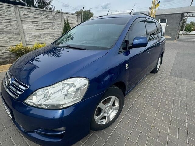 Синий БМВ 1 Серия, объемом двигателя 2 л и пробегом 300 тыс. км за 4924 $, фото 1 на Automoto.ua