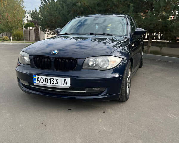 Синий БМВ 1 Серия, объемом двигателя 2 л и пробегом 249 тыс. км за 5100 $, фото 1 на Automoto.ua