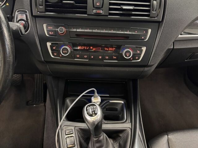 Синій БМВ 1 Серія, об'ємом двигуна 2 л та пробігом 250 тис. км за 11000 $, фото 1 на Automoto.ua