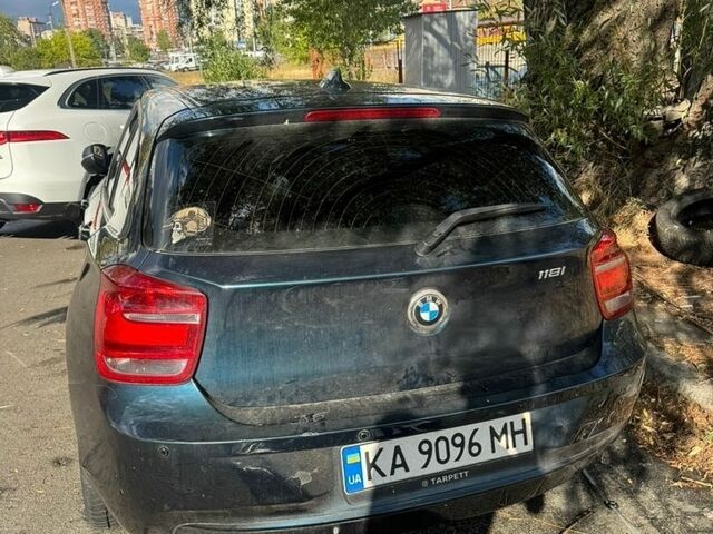Синий БМВ 1 Серия, объемом двигателя 1.6 л и пробегом 126 тыс. км за 3500 $, фото 1 на Automoto.ua