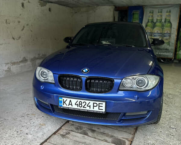 Синий БМВ 1 Серия, объемом двигателя 2 л и пробегом 250 тыс. км за 10500 $, фото 1 на Automoto.ua