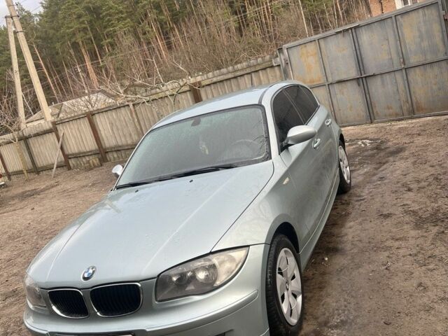 Зеленый БМВ 1 Серия, объемом двигателя 1.6 л и пробегом 300 тыс. км за 5800 $, фото 1 на Automoto.ua