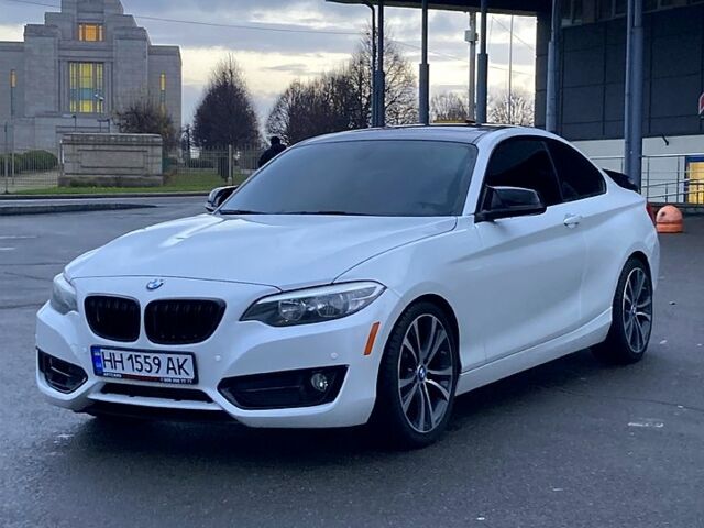 Білий БМВ 2 Серія, об'ємом двигуна 2 л та пробігом 217 тис. км за 12900 $, фото 1 на Automoto.ua