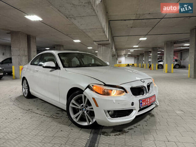 Белый БМВ 2 Серия, объемом двигателя 2 л и пробегом 152 тыс. км за 9999 $, фото 1 на Automoto.ua