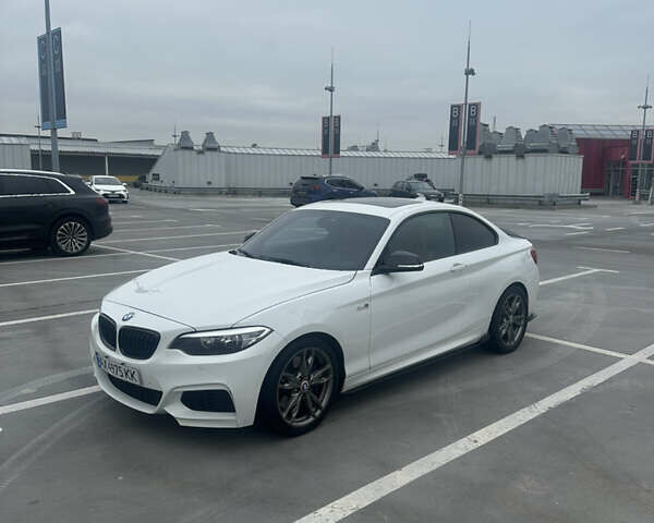 Білий БМВ 2 Серія, об'ємом двигуна 2.98 л та пробігом 97 тис. км за 21999 $, фото 1 на Automoto.ua