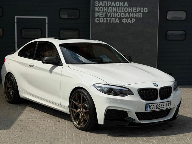 Білий БМВ 2 Серія, об'ємом двигуна 2.98 л та пробігом 91 тис. км за 23000 $, фото 1 на Automoto.ua