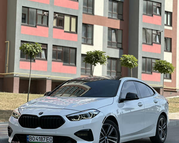 Білий БМВ 2 Серія, об'ємом двигуна 2 л та пробігом 15 тис. км за 32500 $, фото 1 на Automoto.ua