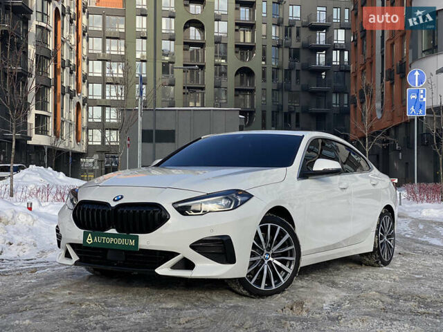 Белый БМВ 2 Серия, объемом двигателя 2 л и пробегом 10 тыс. км за 33900 $, фото 1 на Automoto.ua