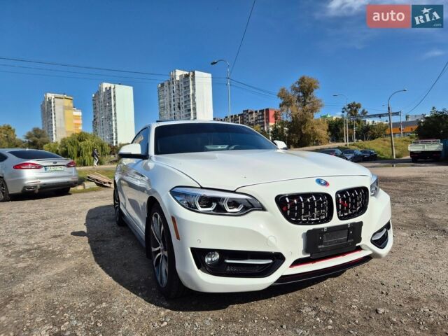 БМВ 2 Серія, об'ємом двигуна 2 л та пробігом 33 тис. км за 13499 $, фото 1 на Automoto.ua