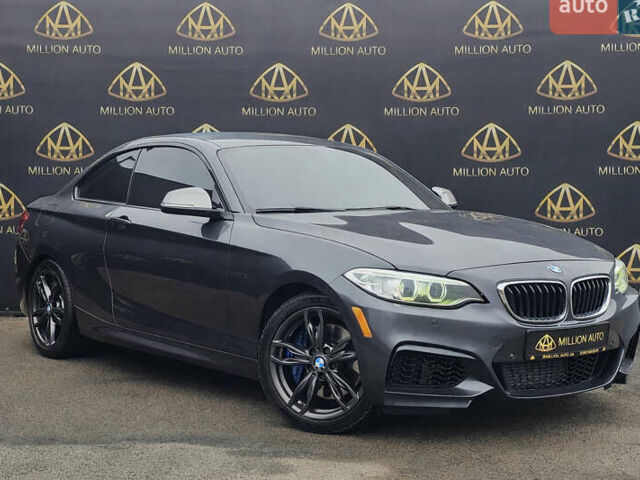 Серый БМВ 2 Серия, объемом двигателя 3 л и пробегом 138 тыс. км за 21500 $, фото 1 на Automoto.ua