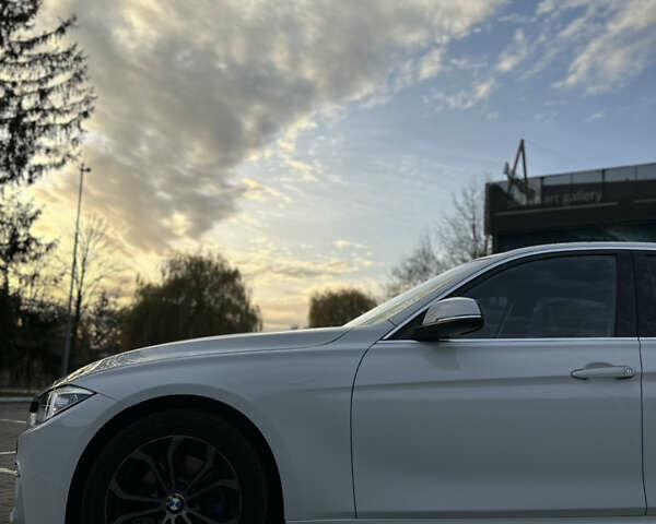 Білий БМВ 3 Серія ГТ, об'ємом двигуна 2 л та пробігом 141 тис. км за 15900 $, фото 1 на Automoto.ua