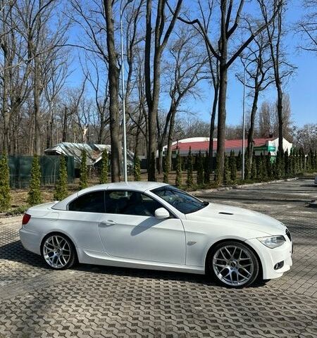 Білий БМВ 3 Серія, об'ємом двигуна 2.98 л та пробігом 173 тис. км за 11000 $, фото 1 на Automoto.ua