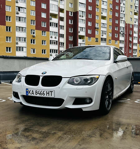 Білий БМВ 3 Серія, об'ємом двигуна 2.98 л та пробігом 136 тис. км за 12200 $, фото 1 на Automoto.ua