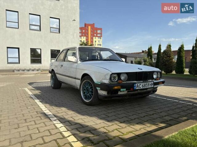 Белый БМВ 3 Серия, объемом двигателя 1.99 л и пробегом 777 тыс. км за 2000 $, фото 1 на Automoto.ua