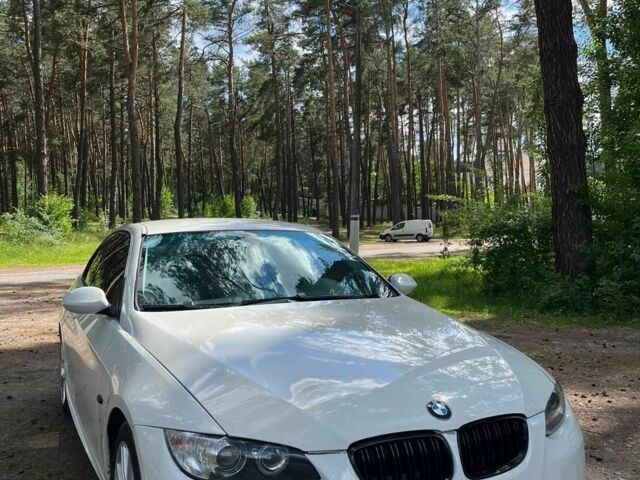 Белый БМВ 3 Серия, объемом двигателя 2.5 л и пробегом 232 тыс. км за 10000 $, фото 1 на Automoto.ua