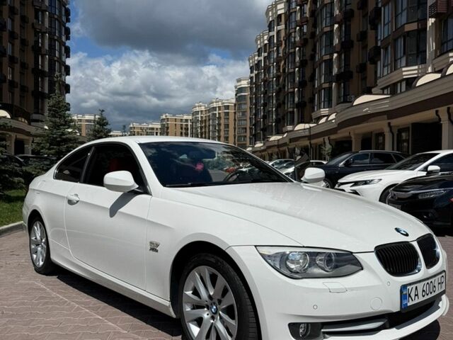 Білий БМВ 3 Серія, об'ємом двигуна 2.5 л та пробігом 30 тис. км за 16700 $, фото 1 на Automoto.ua