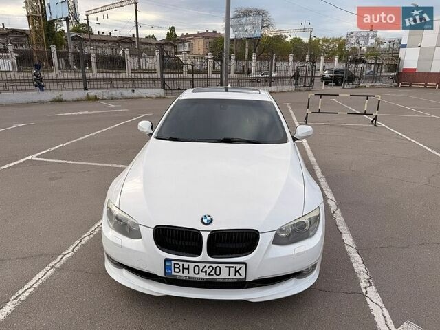 Білий БМВ 3 Серія, об'ємом двигуна 2.98 л та пробігом 228 тис. км за 7500 $, фото 1 на Automoto.ua