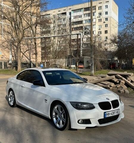 Белый БМВ 3 Серия, объемом двигателя 3 л и пробегом 130 тыс. км за 11000 $, фото 1 на Automoto.ua