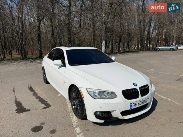Білий БМВ 3 Серія, об'ємом двигуна 3 л та пробігом 219 тис. км за 13000 $, фото 1 на Automoto.ua