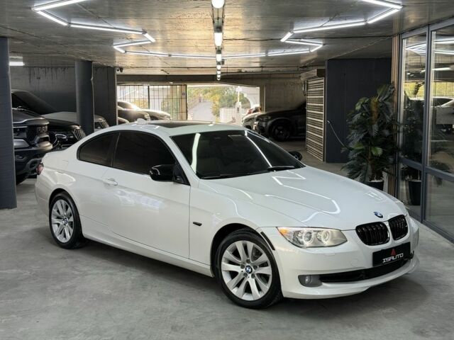 БМВ 3 Серія 2012 у Одесі на Automoto.ua Білий БМВ 3 Серія, об'ємом двигуна 2 л та пробігом 108 тис. км за 10500 $, фото 1 на Automoto.ua