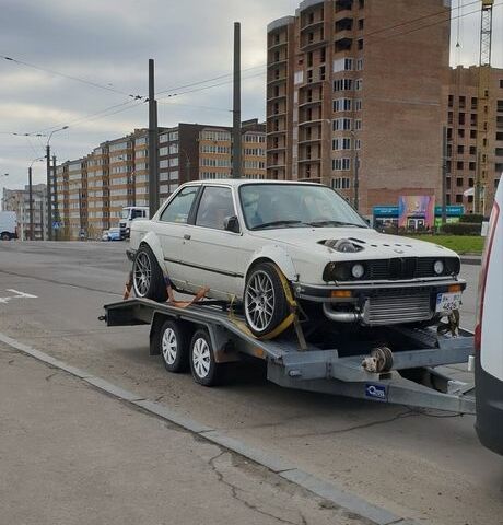 Белый БМВ 3 Серия, объемом двигателя 3 л и пробегом 10 тыс. км за 14000 $, фото 1 на Automoto.ua