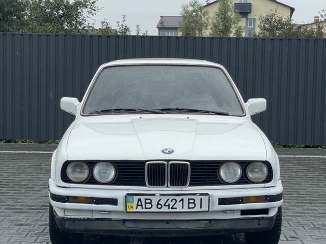 Белый БМВ 3 Серия, объемом двигателя 1.8 л и пробегом 287 тыс. км за 1499 $, фото 1 на Automoto.ua