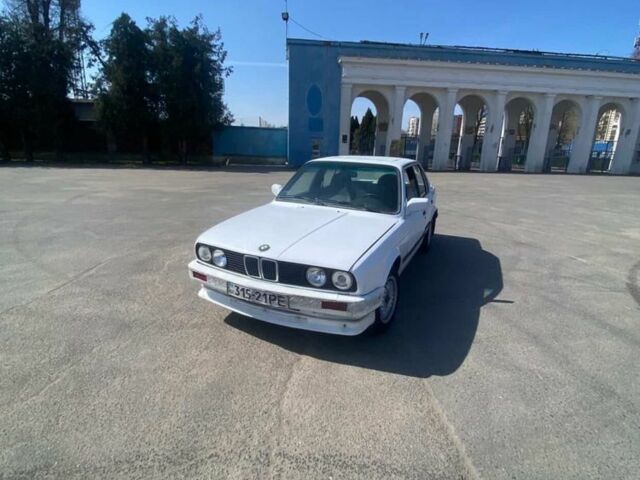 Белый БМВ 3 Серия, объемом двигателя 2.4 л и пробегом 350 тыс. км за 1000 $, фото 1 на Automoto.ua