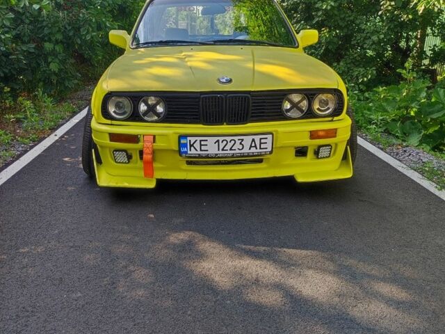 Белый БМВ 3 Серия, объемом двигателя 1.8 л и пробегом 250 тыс. км за 1600 $, фото 1 на Automoto.ua