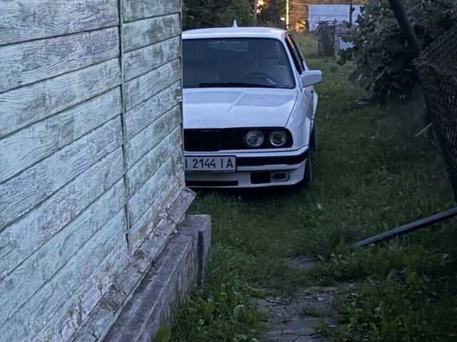 Білий БМВ 3 Серія, об'ємом двигуна 1.6 л та пробігом 200 тис. км за 1750 $, фото 1 на Automoto.ua