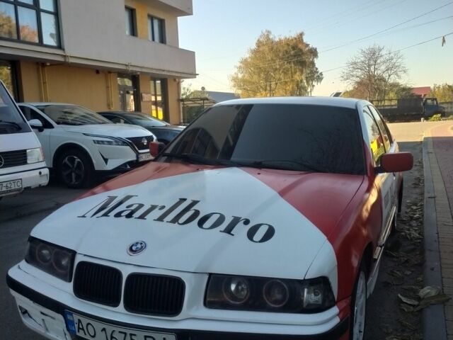 Белый БМВ 3 Серия, объемом двигателя 1.6 л и пробегом 2 тыс. км за 2000 $, фото 1 на Automoto.ua