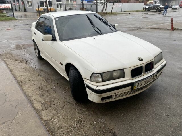 Белый БМВ 3 Серия, объемом двигателя 0 л и пробегом 400 тыс. км за 2300 $, фото 1 на Automoto.ua