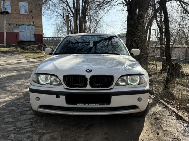 Белый БМВ 3 Серия, объемом двигателя 2 л и пробегом 300 тыс. км за 2400 $, фото 1 на Automoto.ua