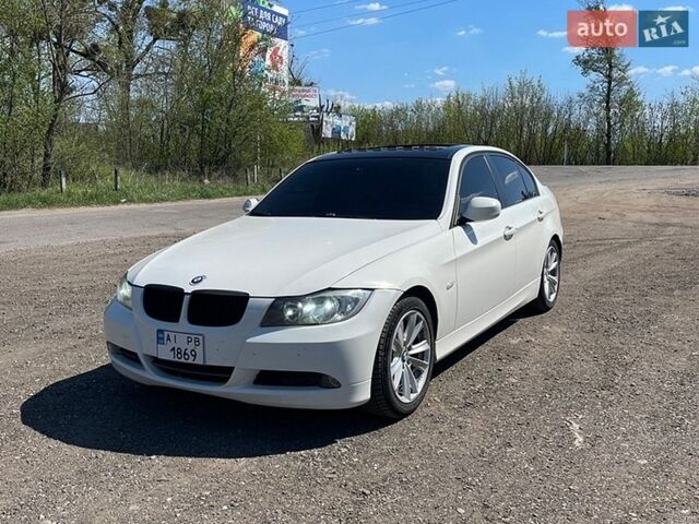Белый БМВ 3 Серия, объемом двигателя 3 л и пробегом 230 тыс. км за 6300 $, фото 1 на Automoto.ua