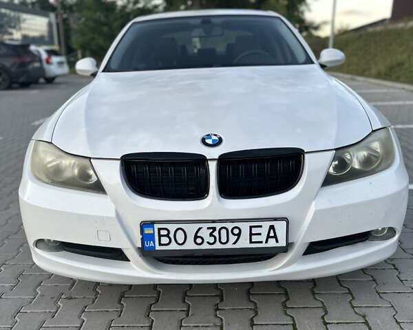 Белый БМВ 3 Серия, объемом двигателя 2 л и пробегом 464 тыс. км за 5500 $, фото 1 на Automoto.ua