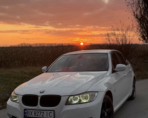 Белый БМВ 3 Серия, объемом двигателя 2 л и пробегом 300 тыс. км за 5400 $, фото 1 на Automoto.ua