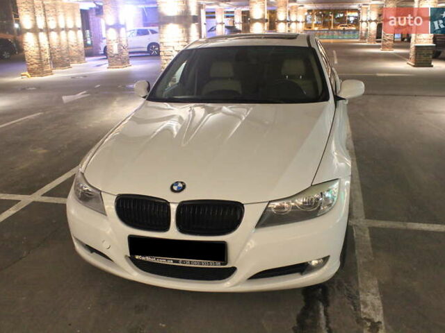 Білий БМВ 3 Серія, об'ємом двигуна 3 л та пробігом 276 тис. км за 9900 $, фото 1 на Automoto.ua