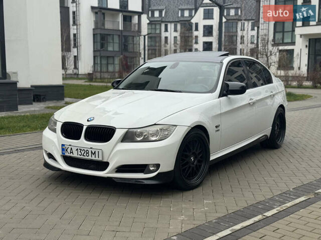 Белый БМВ 3 Серия, объемом двигателя 3 л и пробегом 276 тыс. км за 9450 $, фото 1 на Automoto.ua